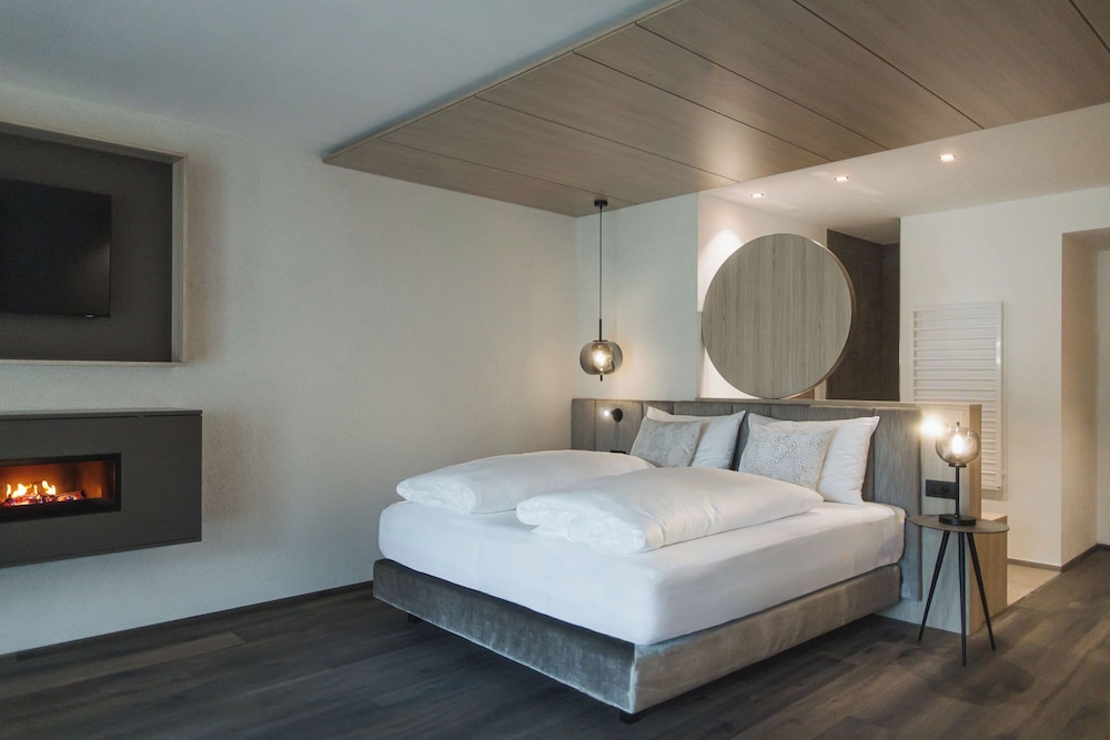 Corones Suite photo 2