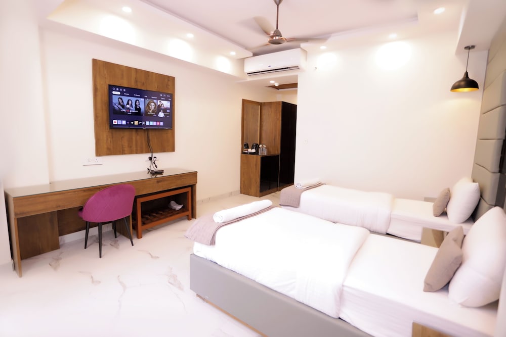 Executive Room - Photo 3