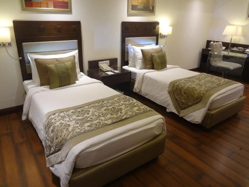 Club Room, 2 Twin Beds (Fortune Club Twin) - Photo 2