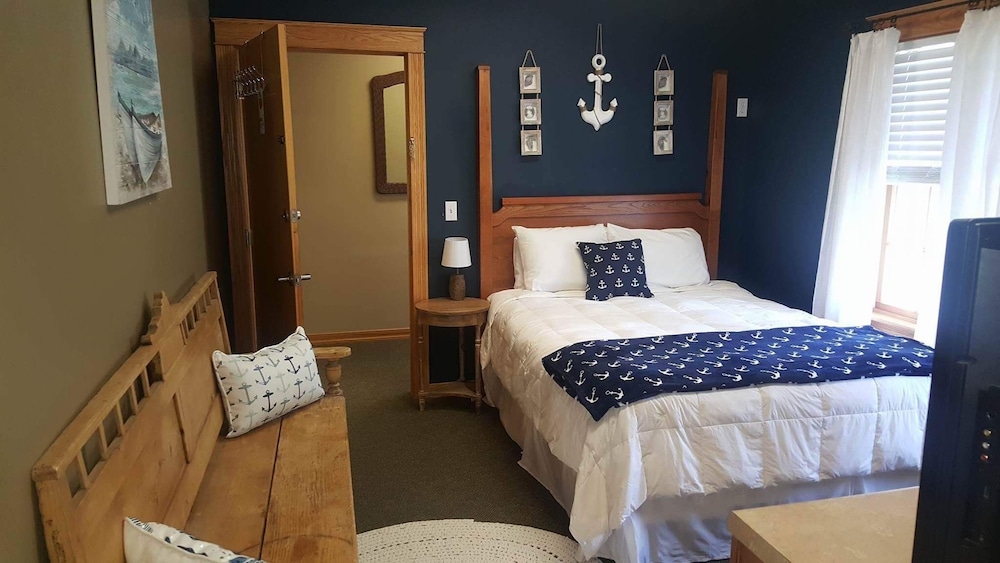Traditional Room, 1 Queen Bed