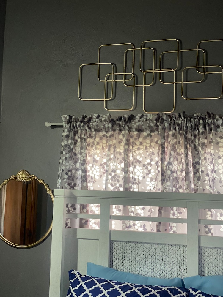 Luxury Apartment, 1 Queen Bed, Courtyard View, Courtyard Area photo 3