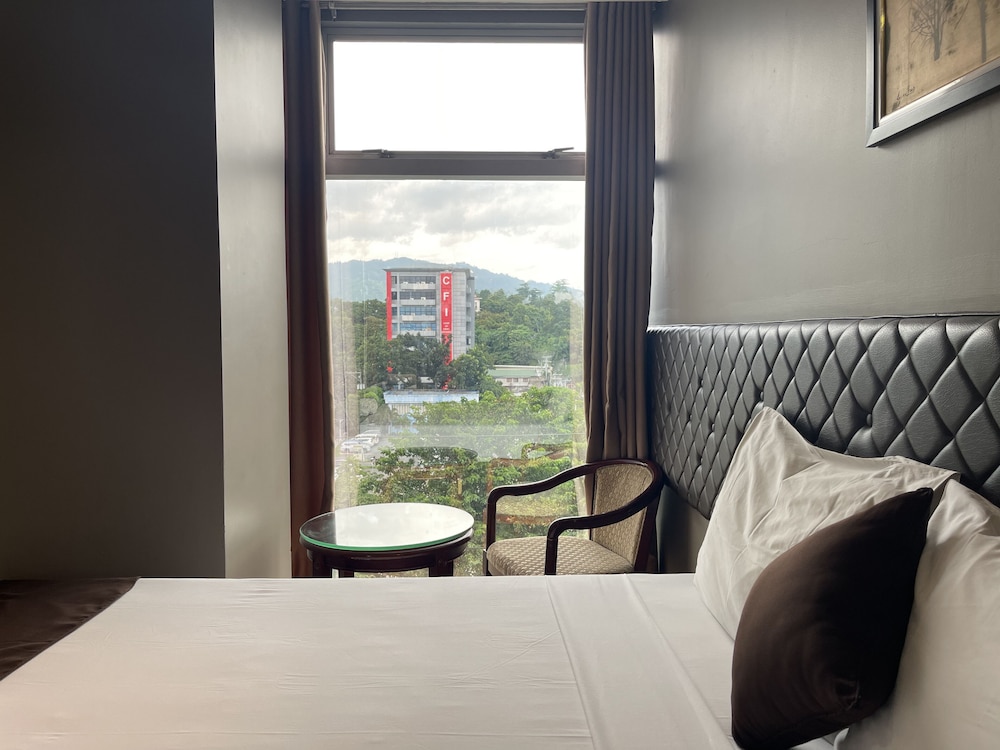 Deluxe Room - Photo 7