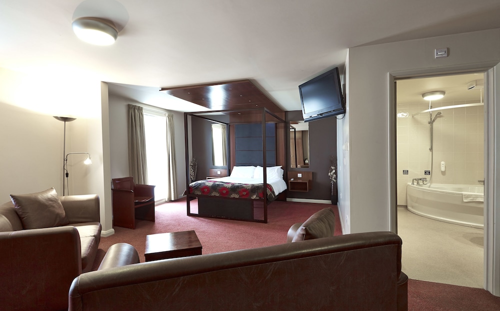 Executive Suite photo 2