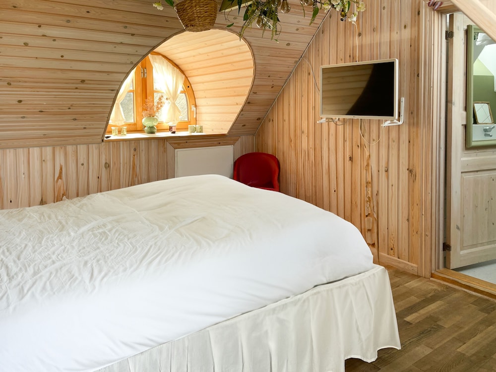 Basic Double Room photo 3