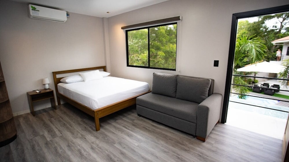 Deluxe Suite photo 1