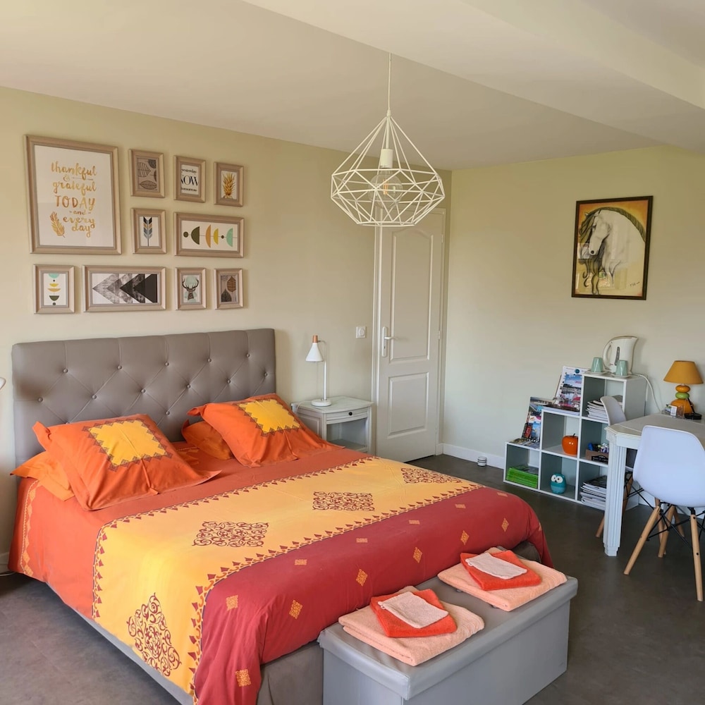 Classic Double Room, Garden View - Photo 11