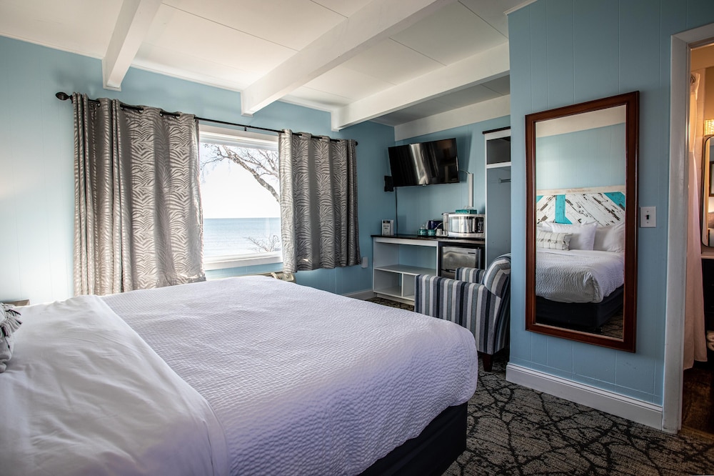 Comfort Room, Lake View 103, Pet Friendly photo 2