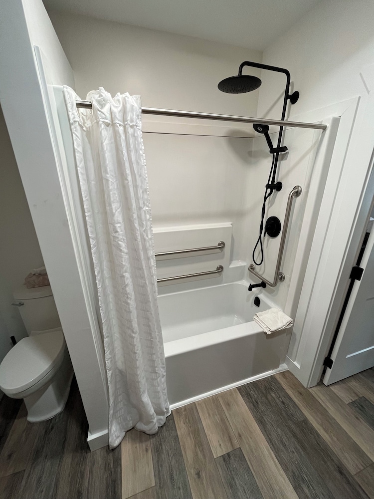 Signature Studio Suite, Accessible, Balcony photo 3