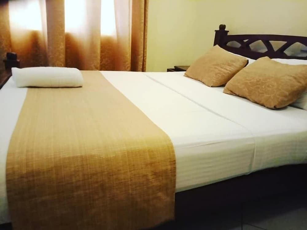 Double Room - Photo 6