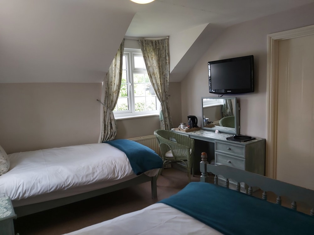 Triple Room, Ensuite photo 3
