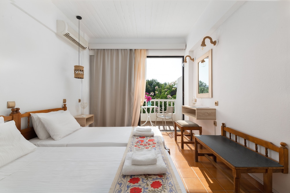 Double or Twin Room, City View photo 1