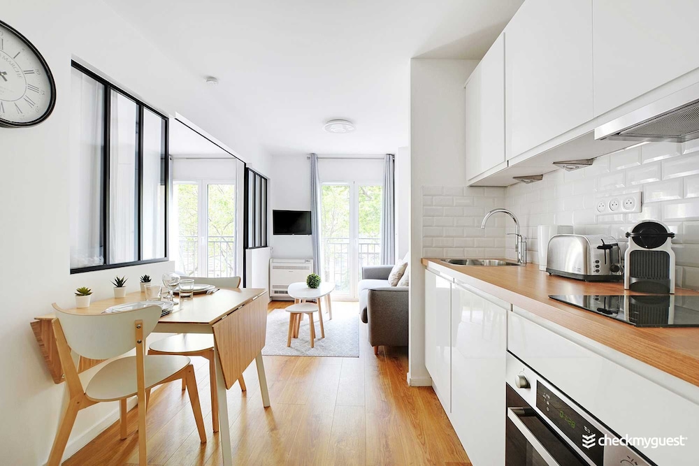 City Apartment, City View photo 3