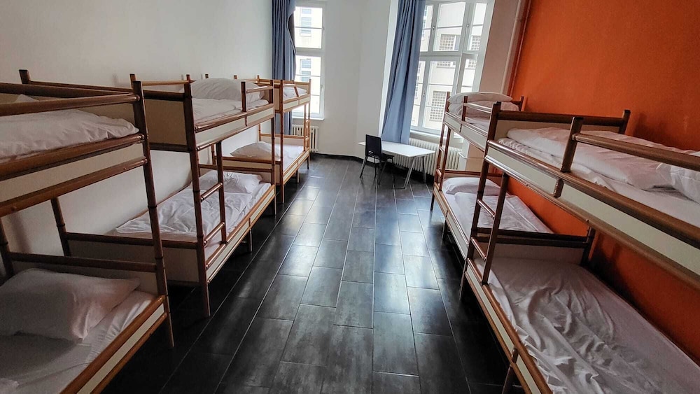 5 Bed Room photo 2