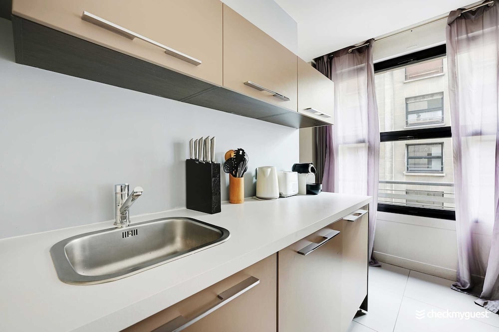 Apartment photo 2