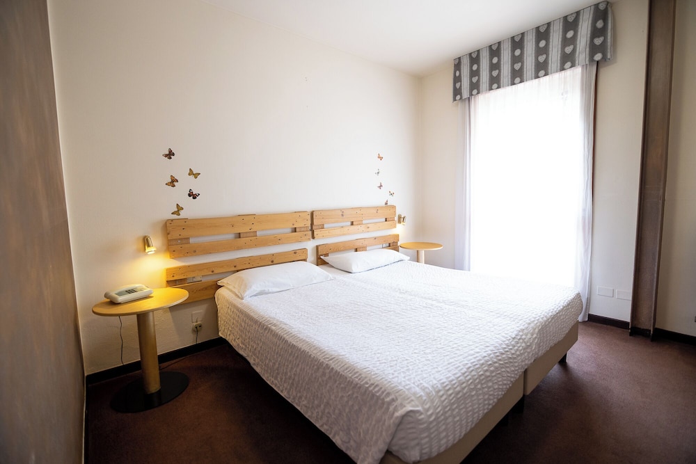 Classic Double Room photo 1