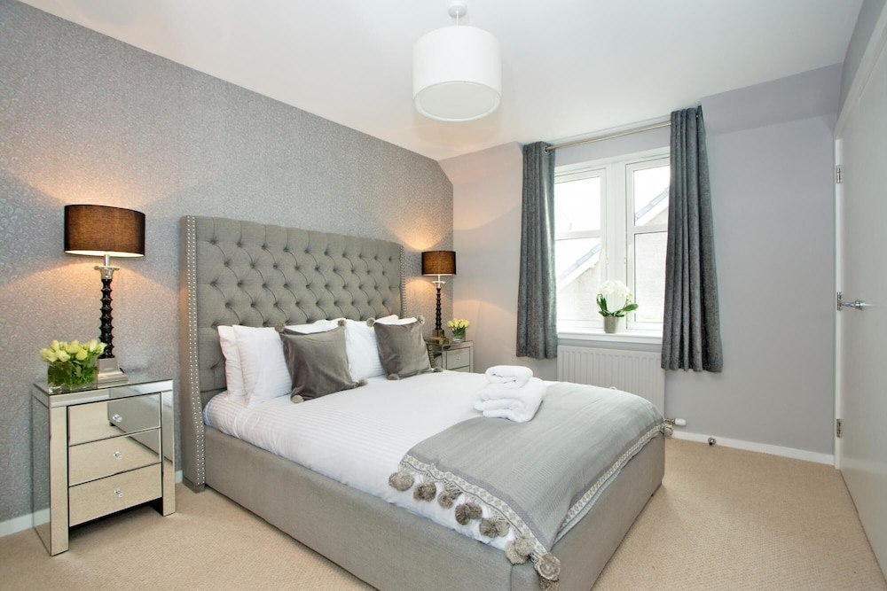 Modern Apartment Near River Dee and Aberdeen City, Photo 2