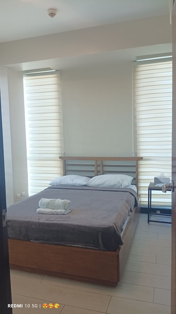Executive Studio Suite, 1 Double Bed, Sea View photo 1
