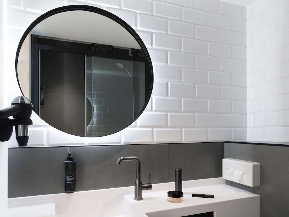Standard Twin Room, Ensuite - Photo 2