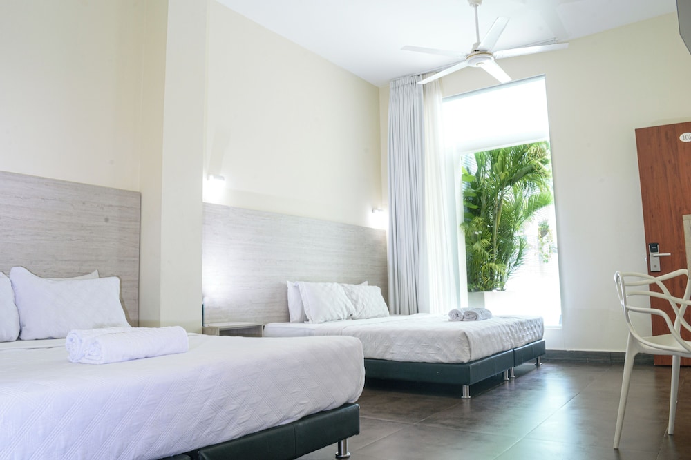 Superior Quadruple Room, 2 Double Beds - Photo 6