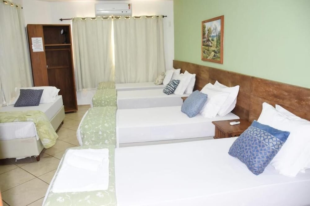 Standard Room, Multiple Beds photo 1
