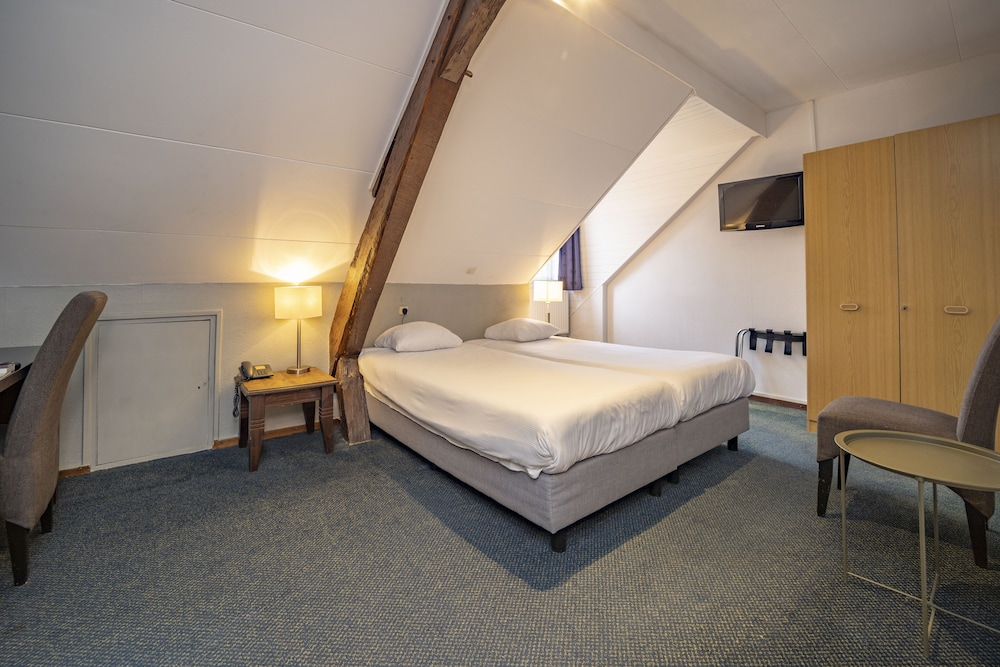 Standard Double Room - Photo 2