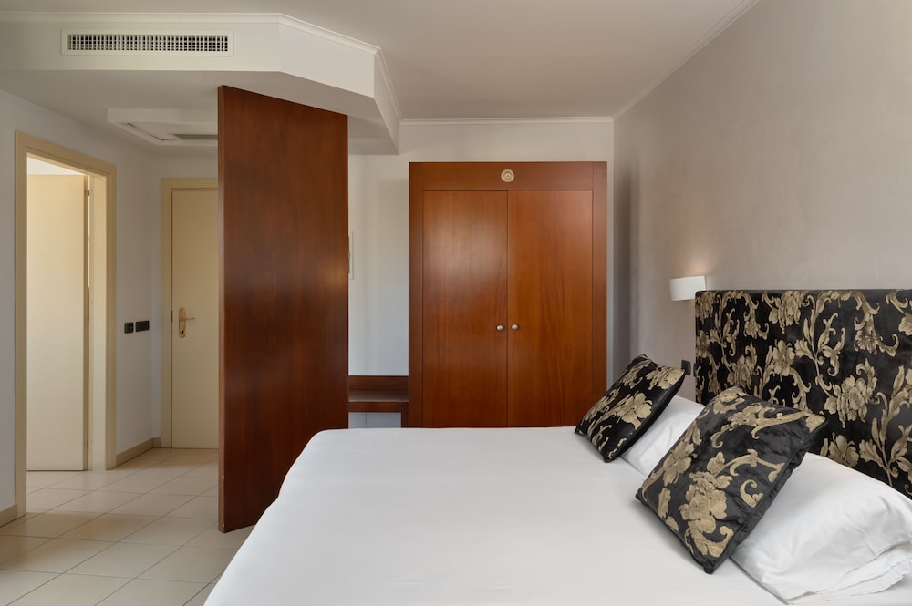 Superior Room - Photo 5