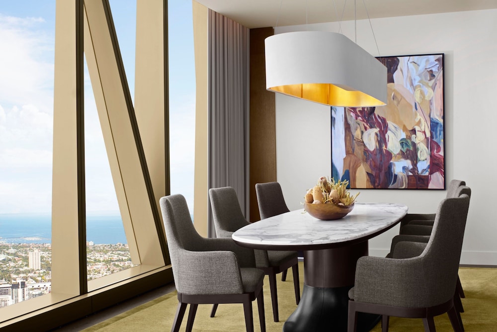 1 Bedroom Club Suite