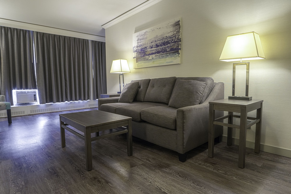 Suite, 1 Queen Bed, Non Smoking (with Sofabed;Separate Living Room) - Photo 5