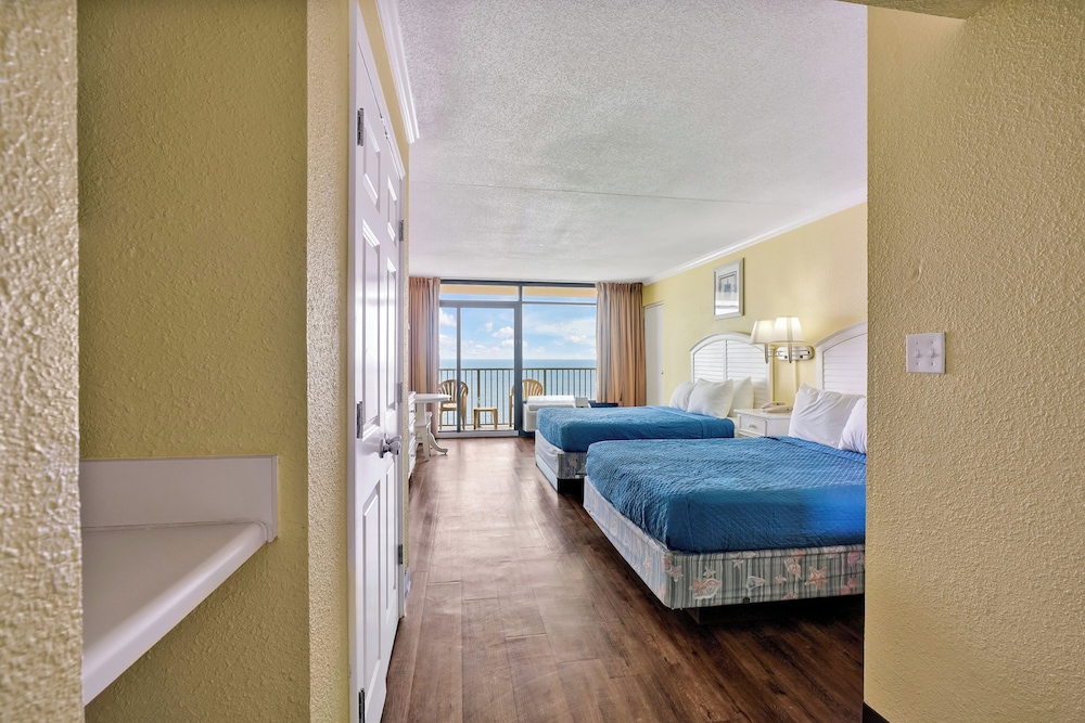 Standard Room, Oceanfront - Photo 3