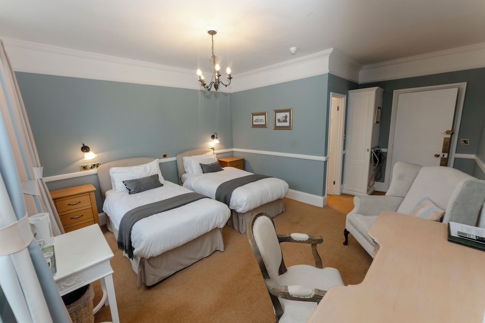 Double or Twin Room photo 3
