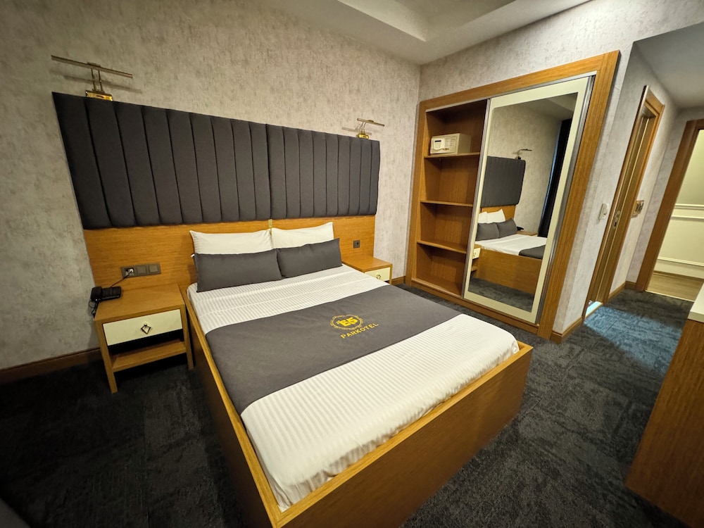 Standard Double Room with City View photo 1