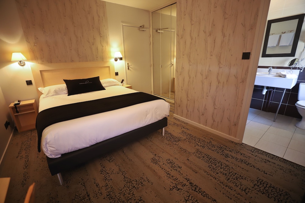 Standard Double Room photo 2