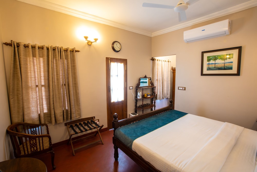 Deluxe Room, Balcony - Photo 3