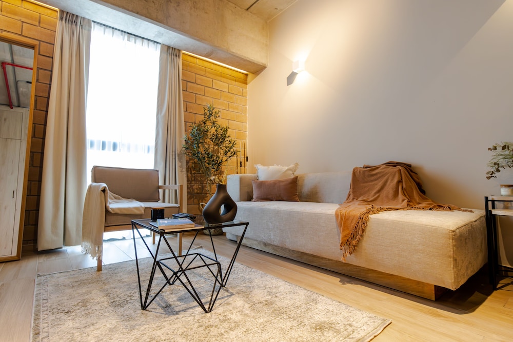 Standard Loft - Photo 1