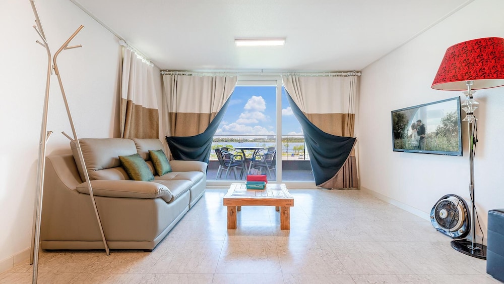Basic Room, 1 Bedroom (Daoldong ai(Gyeongpohosubyu)) photo 1