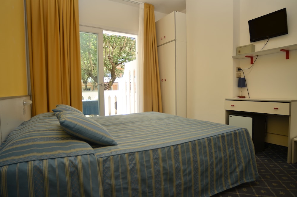 Triple Room photo 3