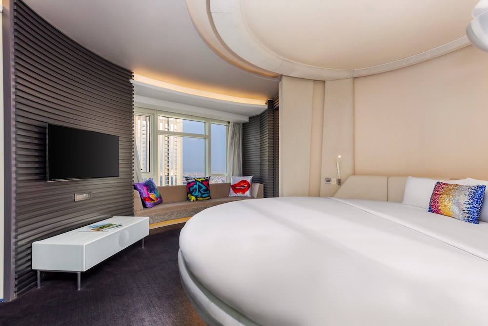 Deluxe Suite (Round Bed) thumbnail 5