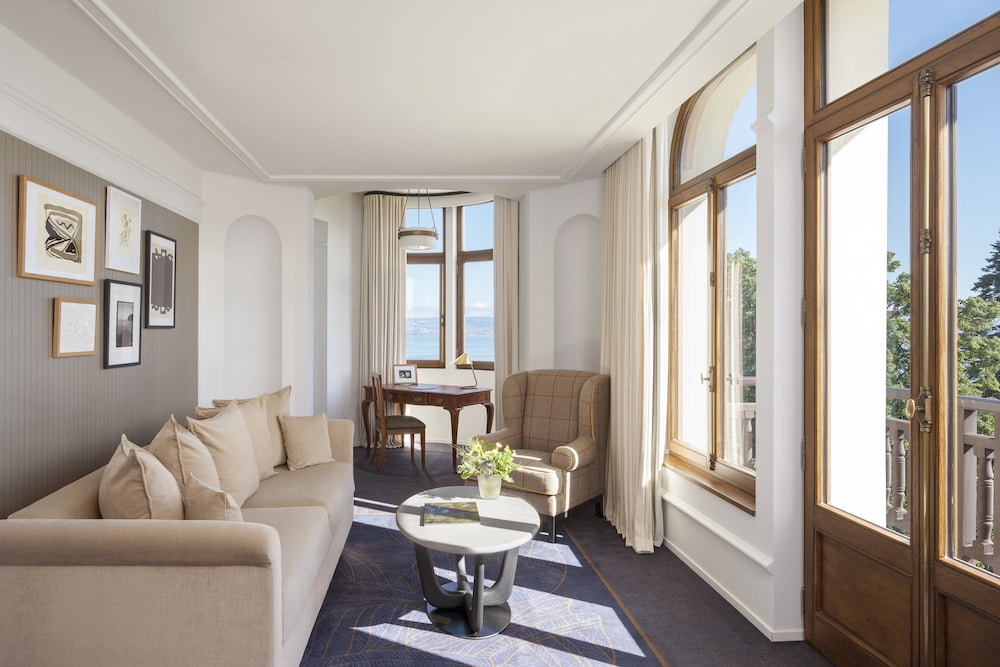 Suite (Belle Epoque) at Hôtel Royal Suite (Belle Epoque) at Hôtel Royal