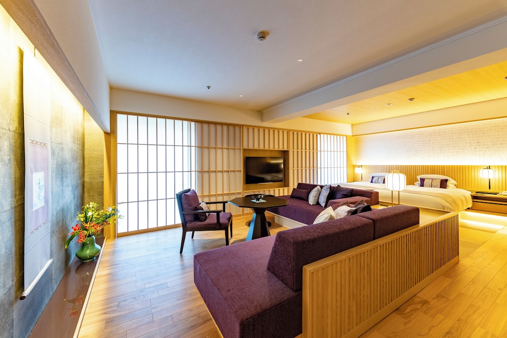 Executive Treat Japanese Style (gym access, shuttle bus from Kyoto St)