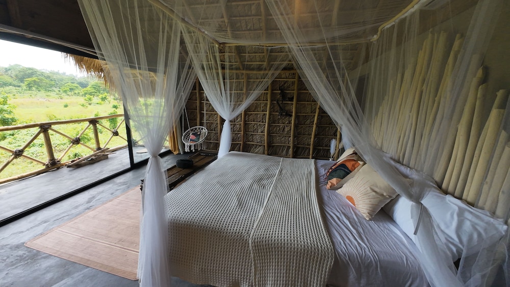Luxury Room, 1 King Bed, River View