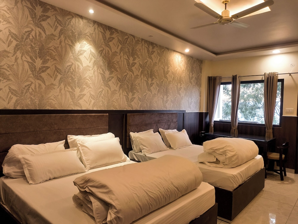 Executive Quadruple Room