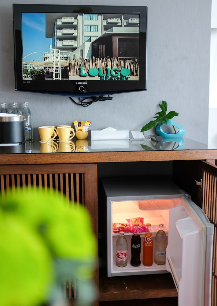Mini Suite Sea & Horizon Balcony for 4 Persons