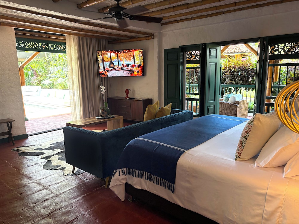 Luxury Room photo 3
