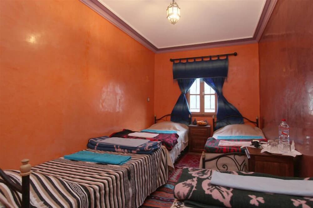 Traditional Double or Twin Room, Shared Bathroom photo 2