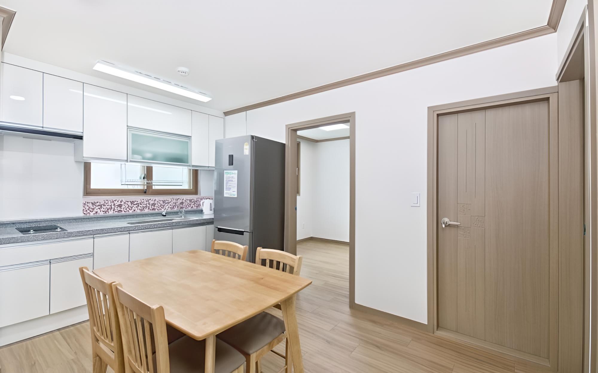 Room (108#) photo 1