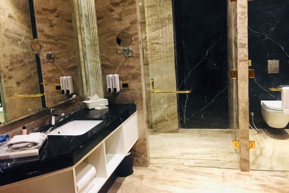 Luxury Suite photo 3