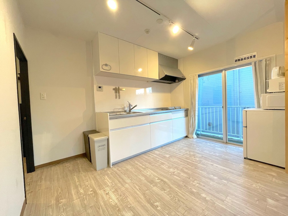 Basic Suite photo 3