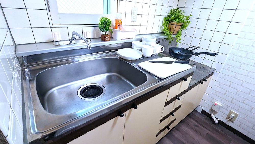 Basic Double Room - Photo 9