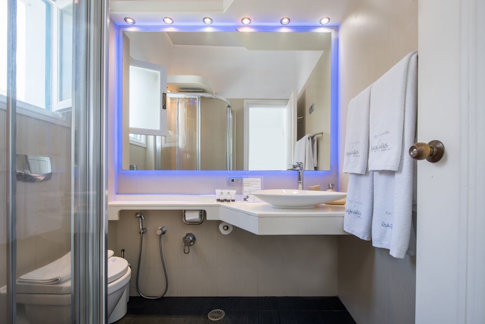 Superior Double Room, Sea View (Cycladic) - Photo 5