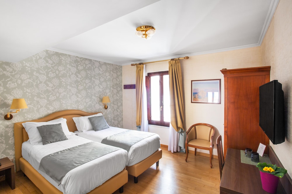 Standard Double Room photo 1